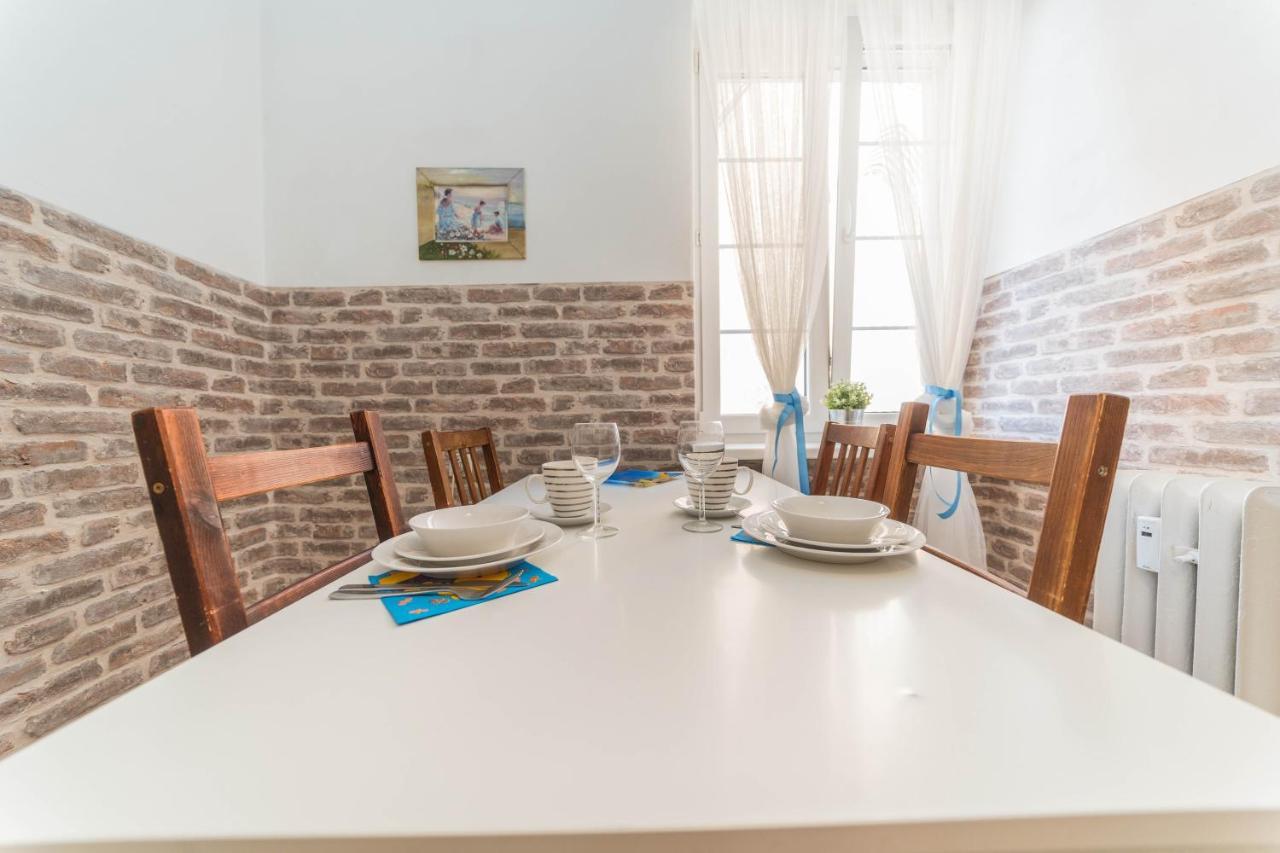Apartament Przytulny Starowka Old Town Piwna 格但斯克 外观 照片